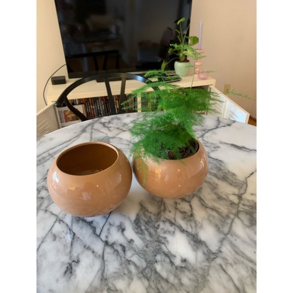 2/$30 Bloomingville Stoneware Planter in Nude Colour - Picture 1 of 4